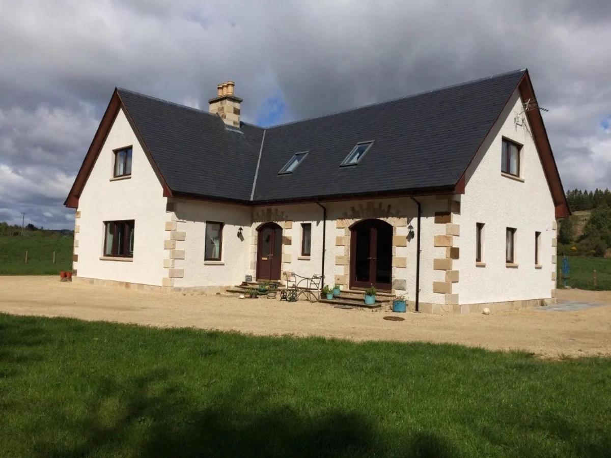 Dalmunach House 阿伯劳尔 外观 照片